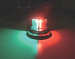 図5 LED航海灯（マリンテック様ご提供）